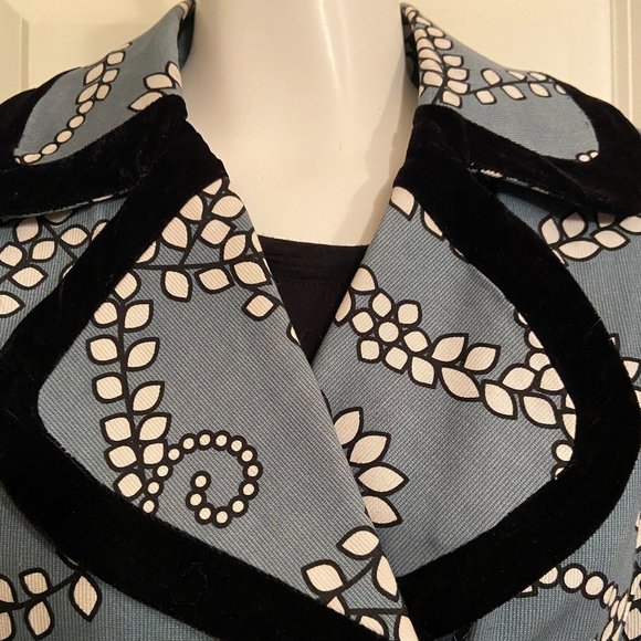 MOSCHINO FLORAL LIGHT BLUE COAT - Picture 2 of 11